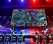 竞技宝-包含电竞邀请赛掀起高潮，北城巨龙队逆转皖南迅豹队，高压逼抢奏功——全面提速抢占先机的词条